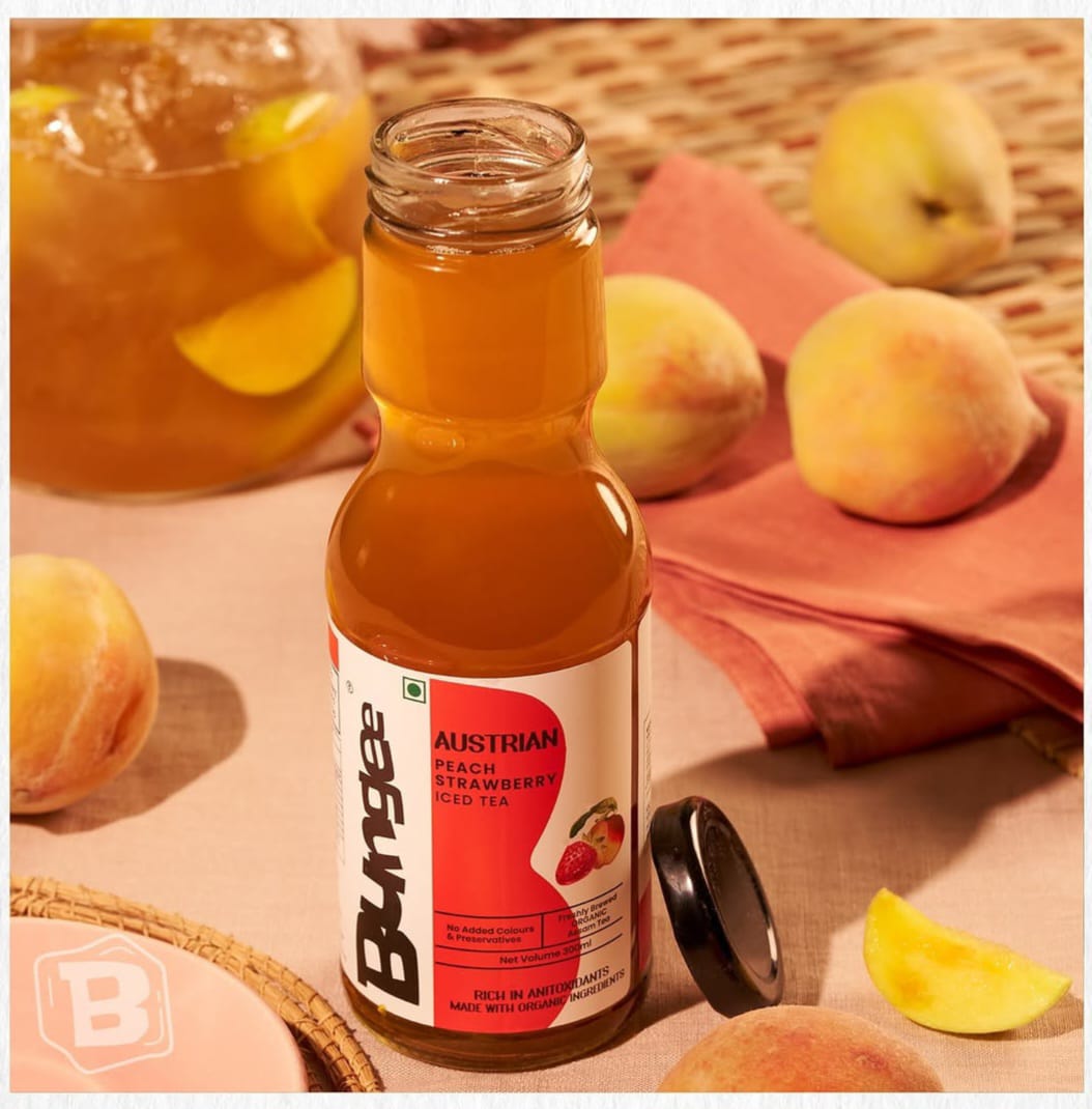Iced Tea | Austrian Peach Strawberry Iced Tea (Made With Organic Ingredients) - Ready To Drink - Non Carbonated - No Added Colours & No Added Preservatives - Bungee - 300ml