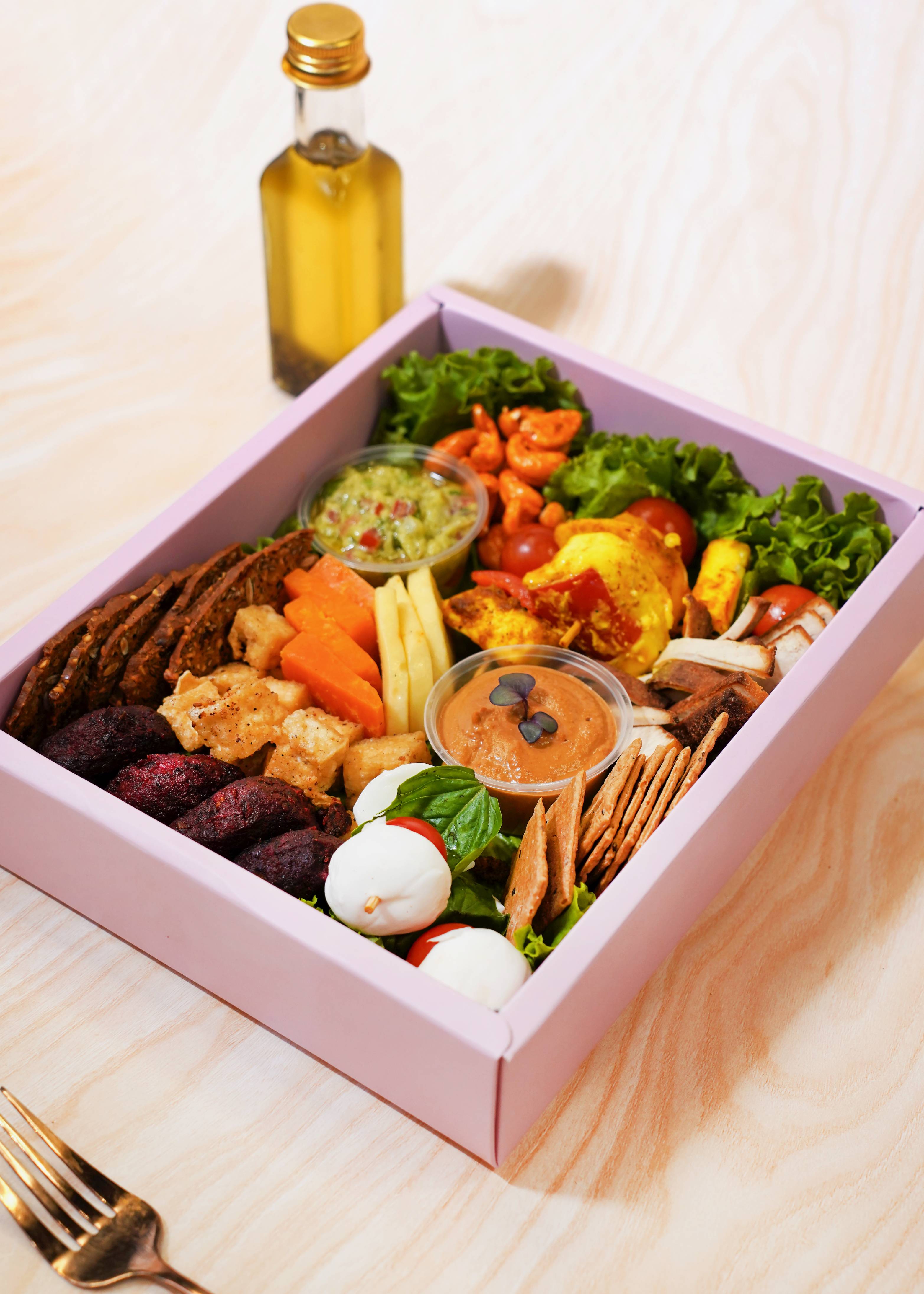 Veg Grazing Box - Made with Organic Ingredients - Ultimate Snack Platter