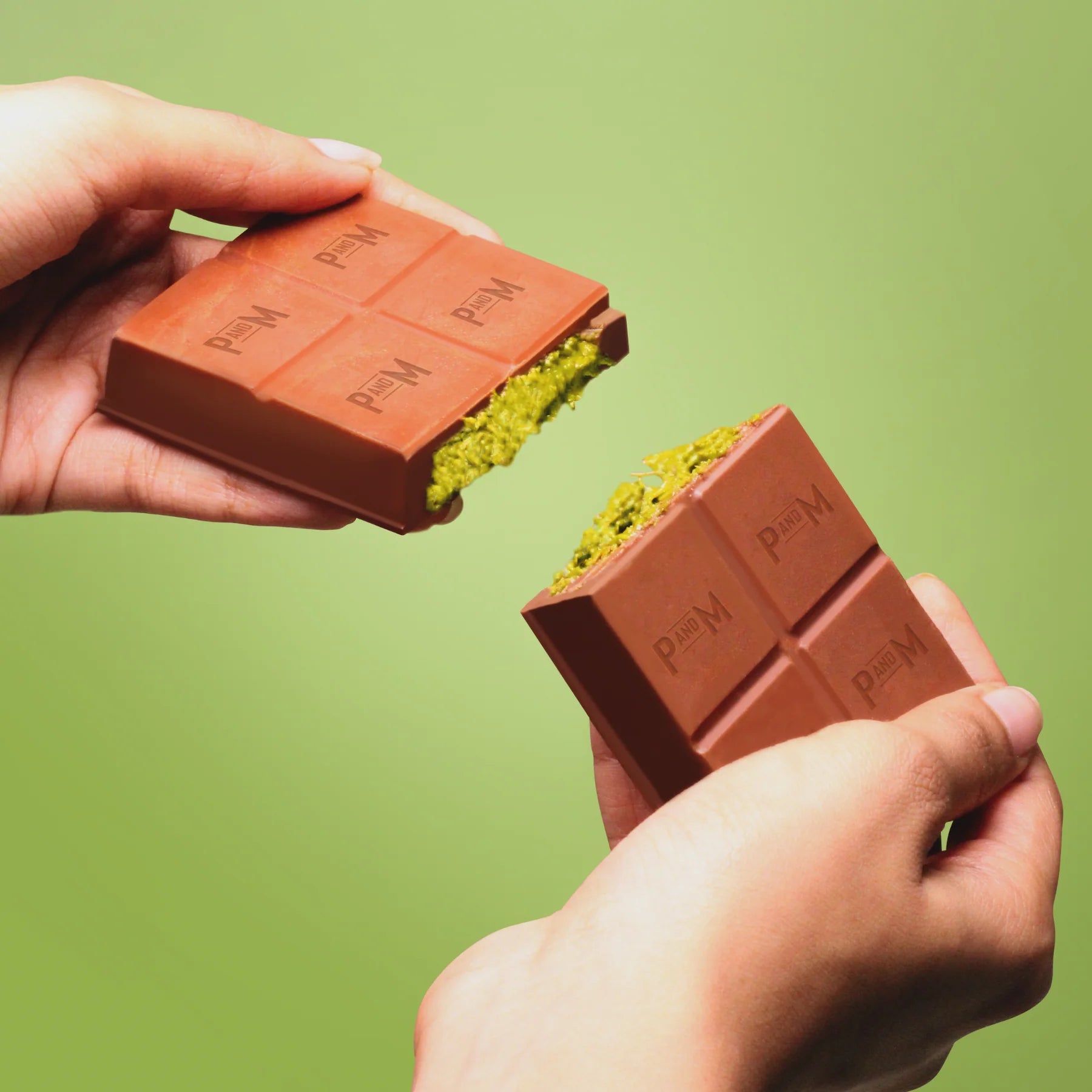 Milk Chocolate | Dubai Style Milk Chocolate (Kunafa Pistachio) - Paul & Mike - 96gm