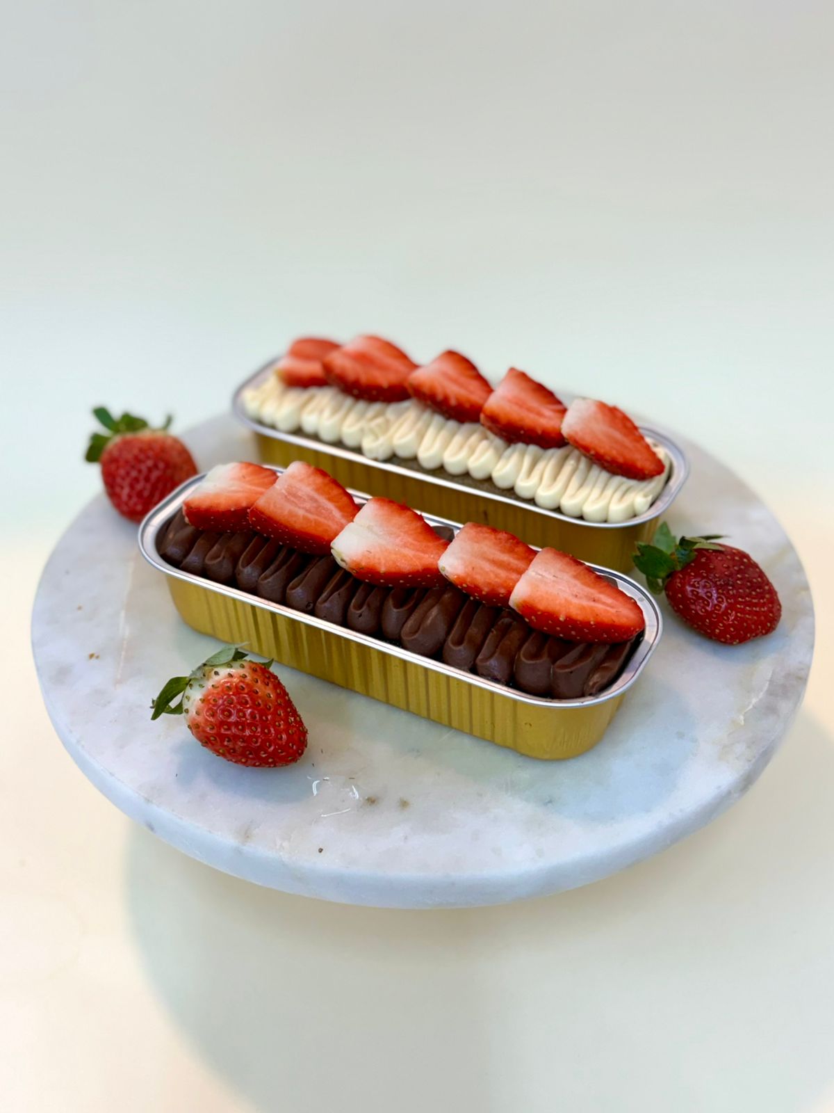 Mini Strawberry Vanilla Chunk Cake – Gluten Free & No Added Refined Sugar – Nature&