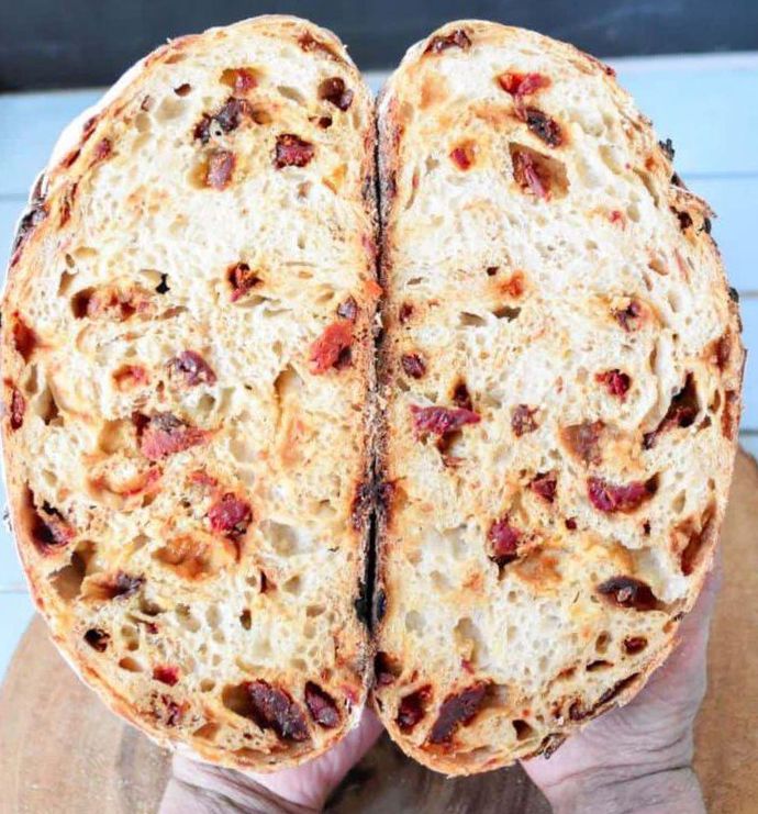 Paprika Sourdough Bread - Vegan, No Bread Improver, Emulsifiers, Stabiliser, No Preservatives & No Flavour Enhancer Or No Refined Sugar - Nature&