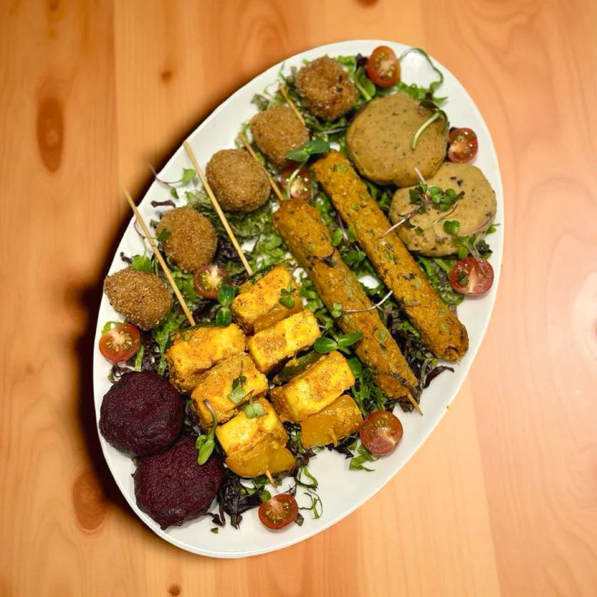 Party Box – Veg – Fresh – Made with Organic Ingredients – 5 Products