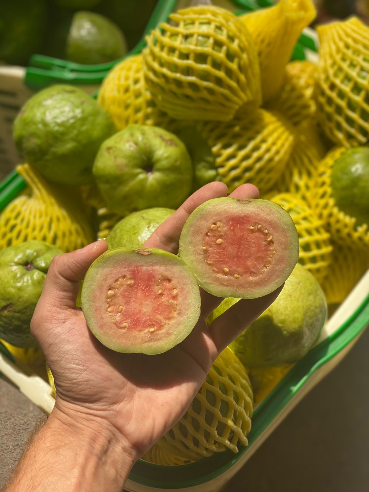 Pink Guava | Nashik – Rich In Vitamins A, & C – Certified Organic