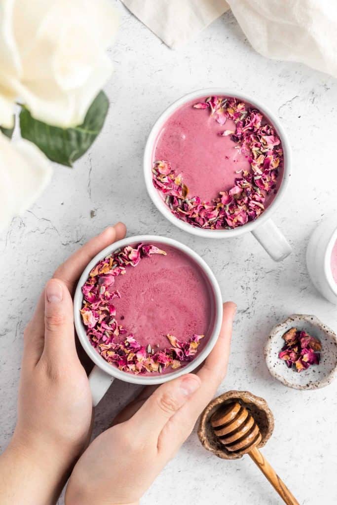Latte Mix | Rose Beetroot Mix / Latte - Naturally Sweetened Using Dates - Enhances Sleep & Digestion - No Added Preservatives, Additives, Artificial Flavours & No Added Sugar - Ayantara - 16 Sachets X 4gm