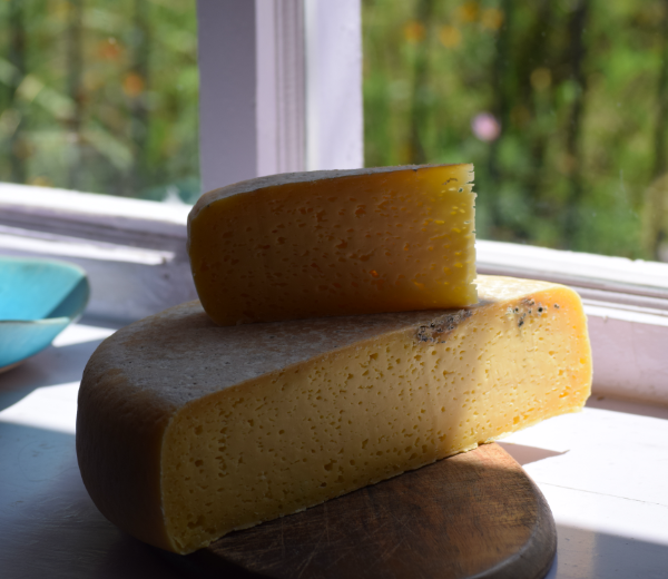 Smoked Cheese - Pasteurized - Amiksa - 206gm