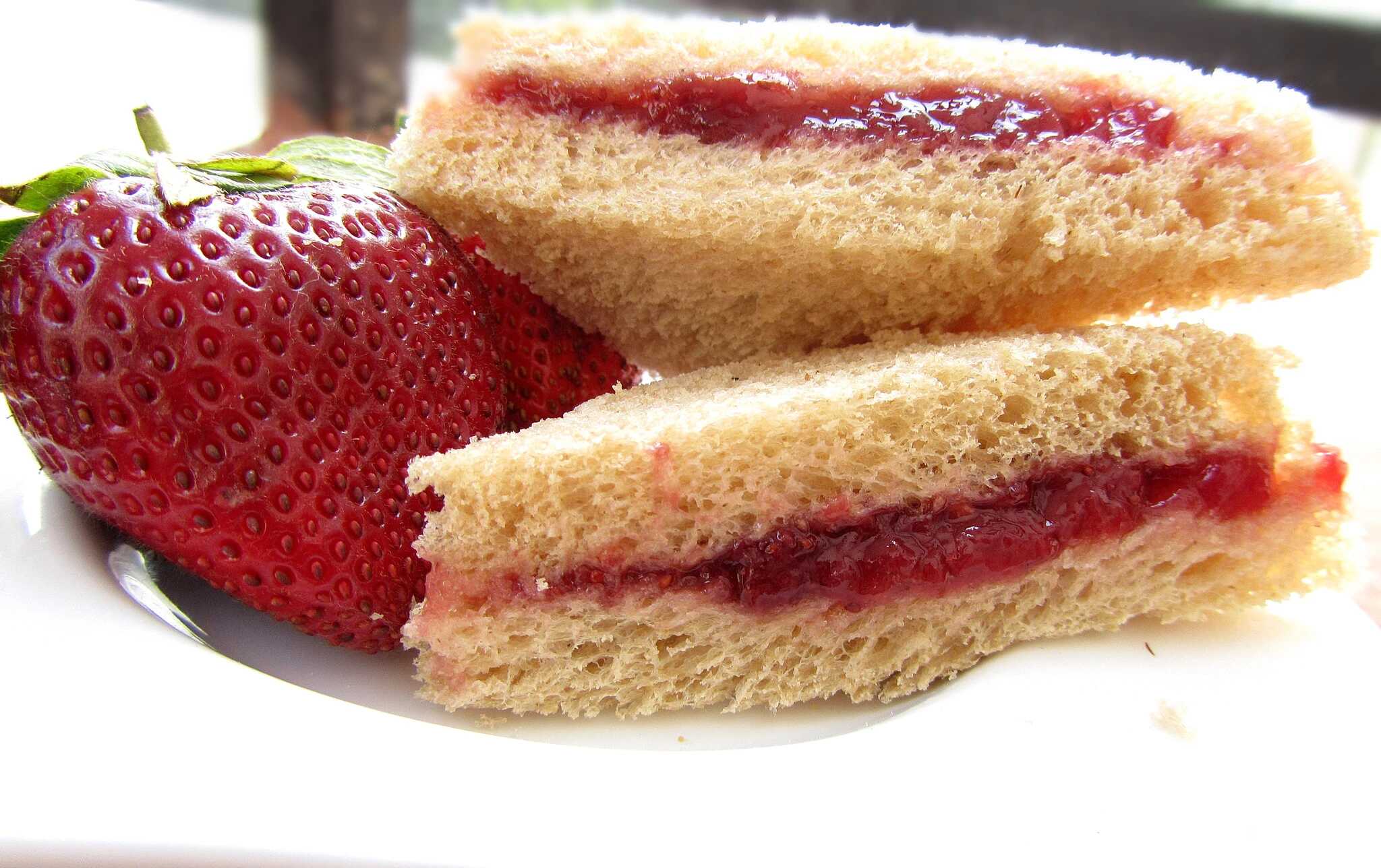 Strawberry Preserve – Orchard Lane – 300gm