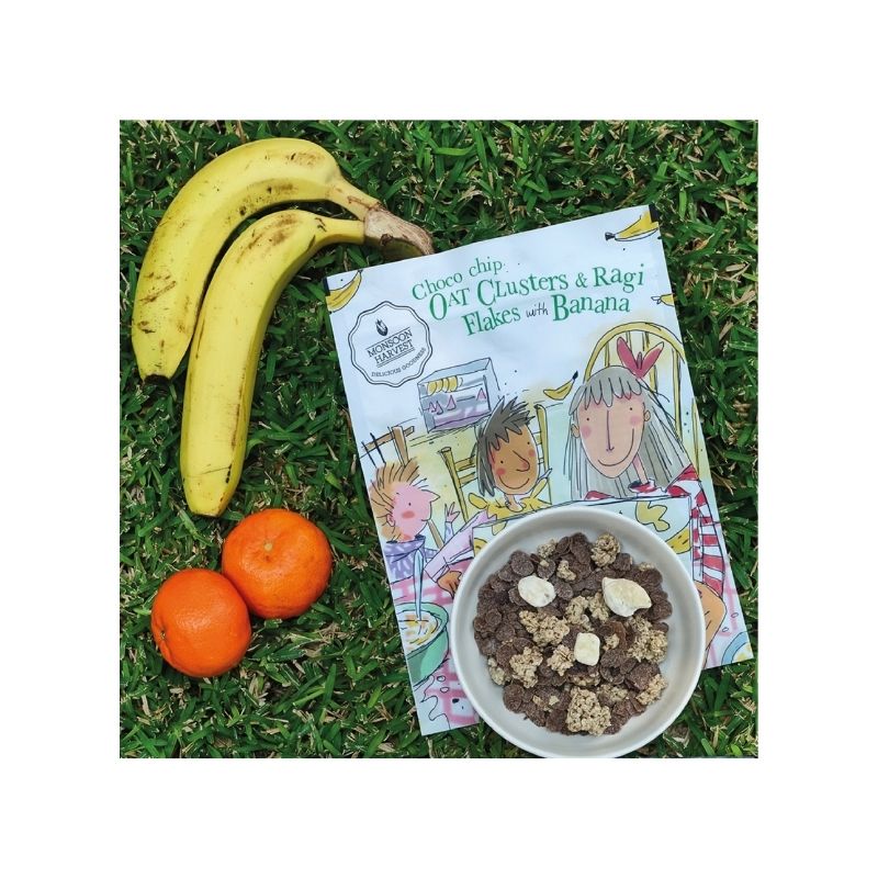 Chocochip Oat Clusters & Ragi Flakes With Banana - Wingreens Harvest - 350gm