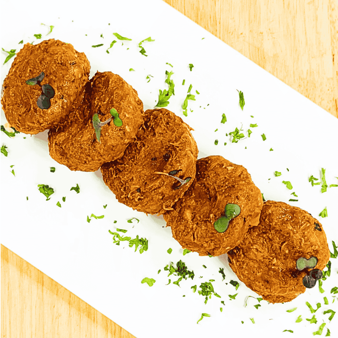 Pulled Jackfruit - Fresh - Gluten Free & Vegan - Made with Organic Ingredients - Non GMO, Antibiotics & Hormone Free - 250gm