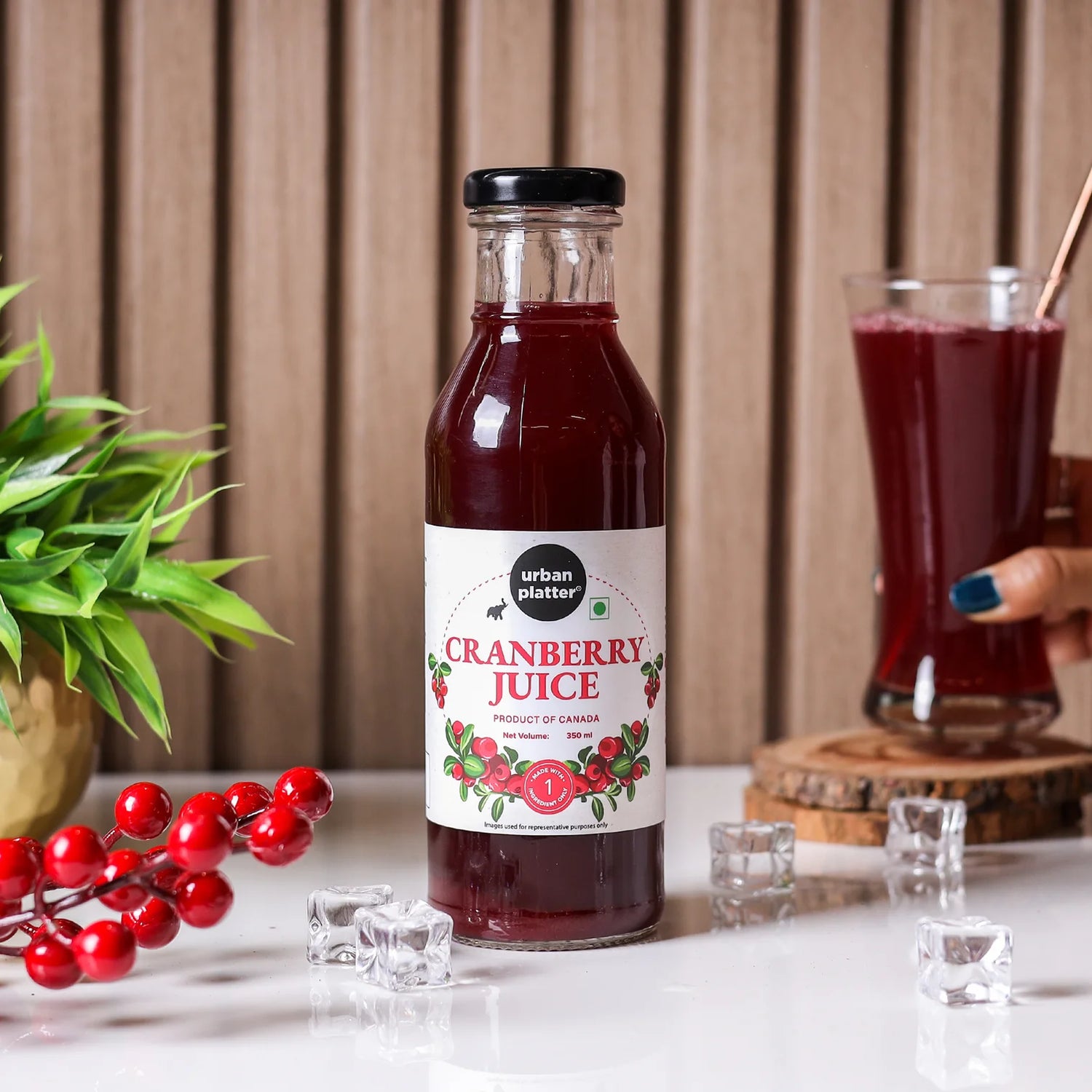 Juice | Pure Canadian Cranberry Juice (Made With Only One Ingredients) - All Natural - Unsweetened - Canadian -  Good for UTI Health, Antioxidant Powerhouse & Preservative Free - Urban Patter - 350ml