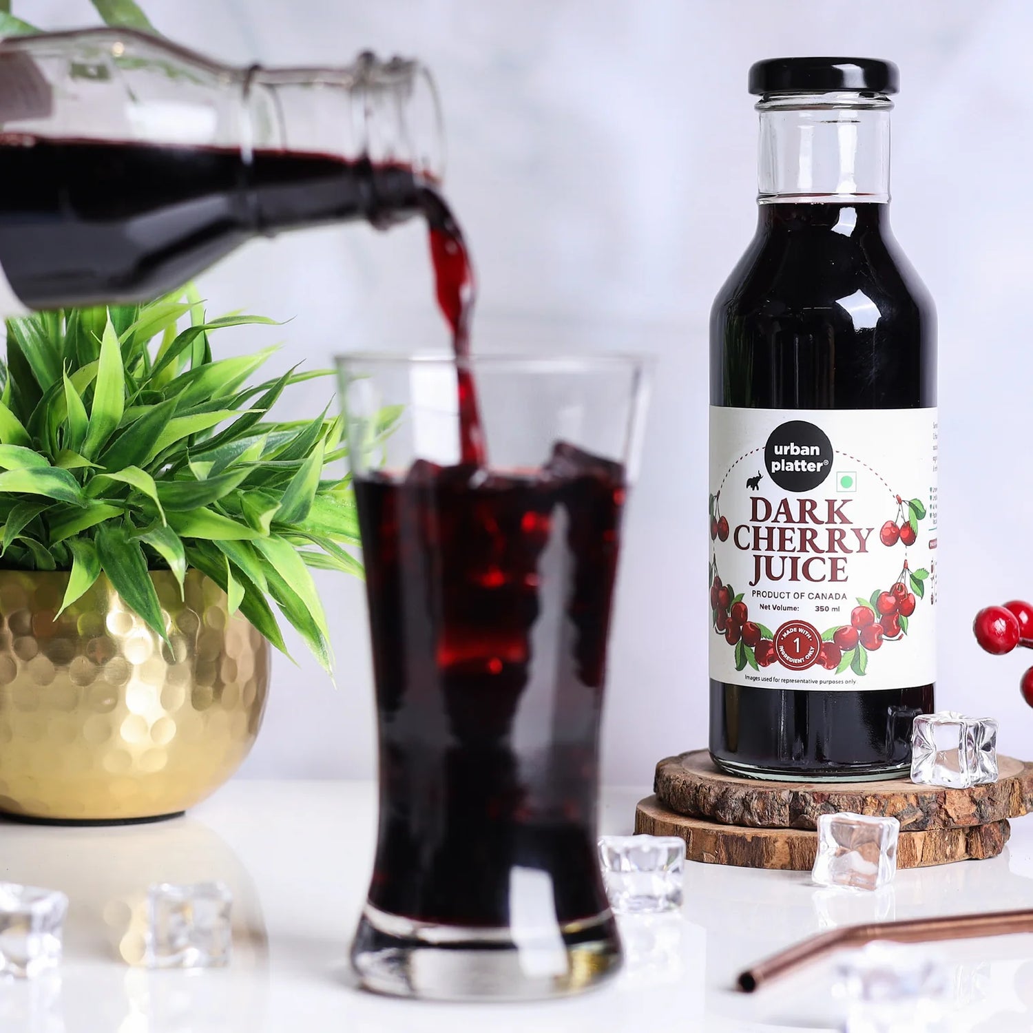 Juice | Dark Cherry Juice (Made With Only One Ingredients) - All Natural -  Unsweetened - Canadian - Supports Sleep, Recovery, Joint Health, Antioxidant Powerhouse, No Added Sugar & Preservative Free - Urban Patter - 350ml