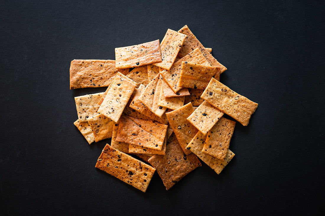 Whole Wheat Sourdough Black Pepper Crackers - Earthy Grains - 100gm