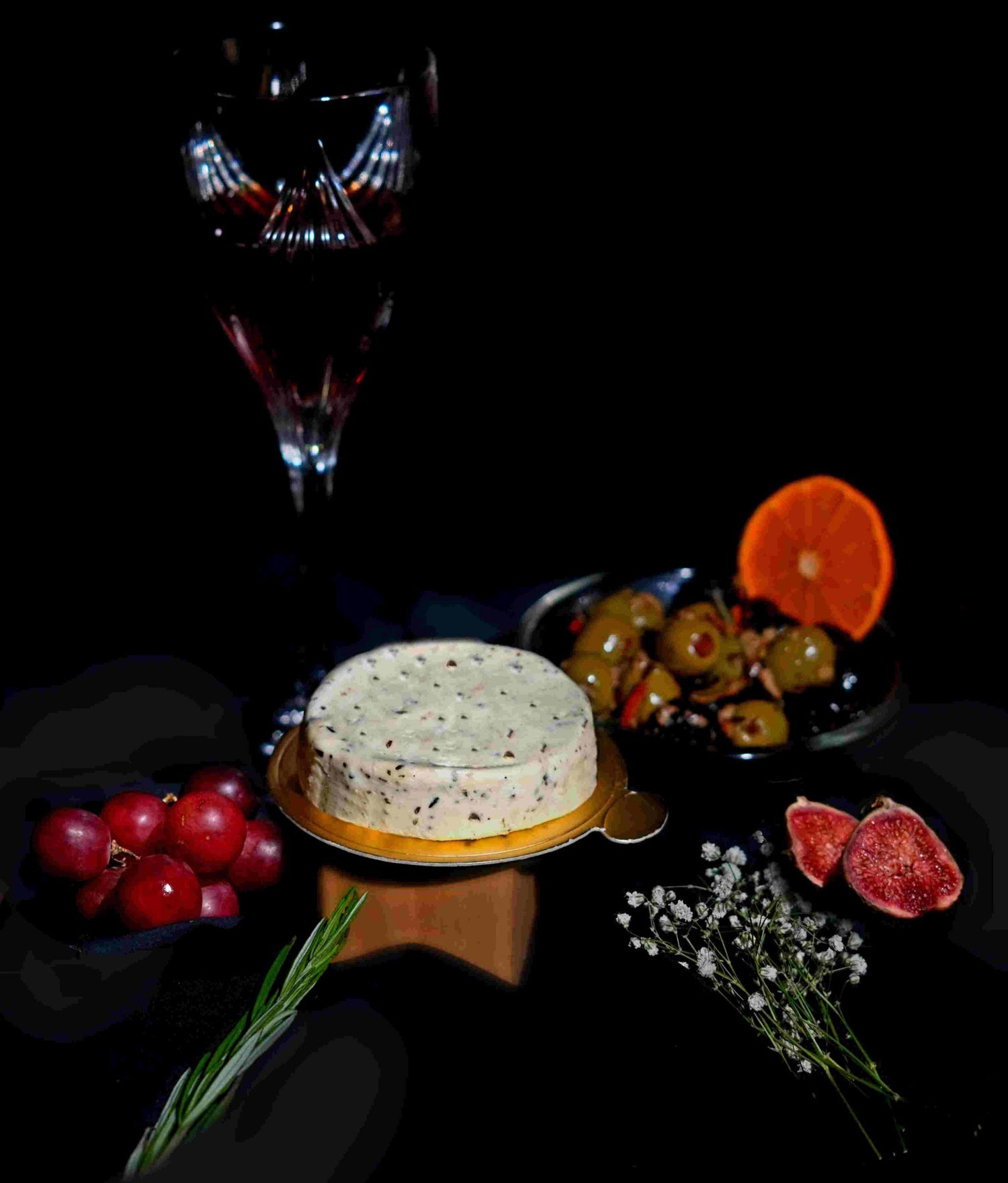 Fresh Cheese | Garlic and Herbs Cream Cheese - Made from A2 Milk - Handcrafted, No Added Sugar & Oil - Gluten Free & Keto Friendly - Nature&