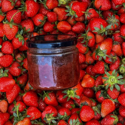 Preserve | Himalayan Strawberry Preserve (80% Fruit, 20% Raw Cane Sugar) -  Low Sugar, No artificial flavors, No artificial preservatives, No refined sugar- So Himalayas - 300gm