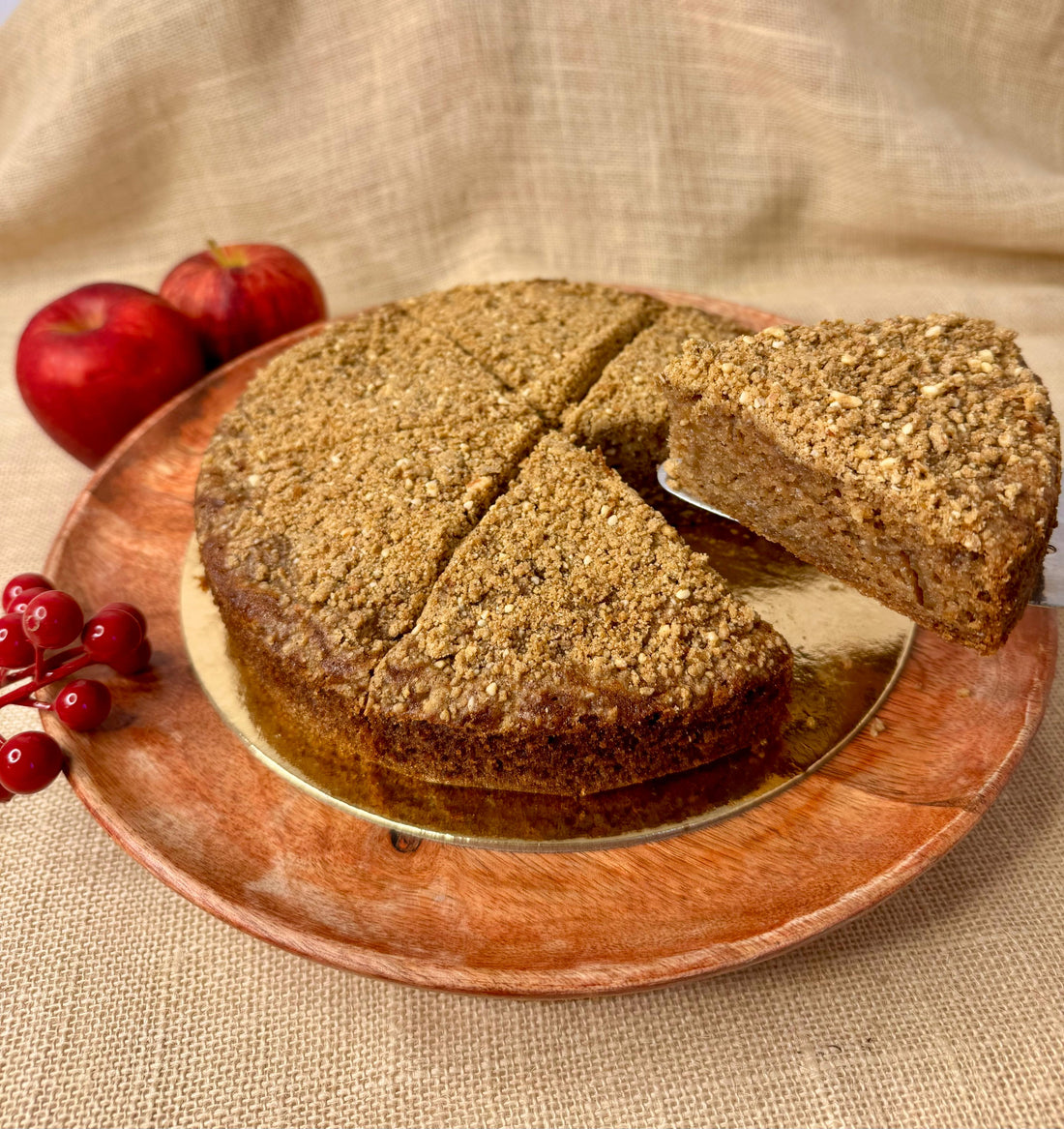 Cake | Apple Cinnamon Crumble Cake - Vegan, Gluten Free & Refined Sugar Free - Nature&