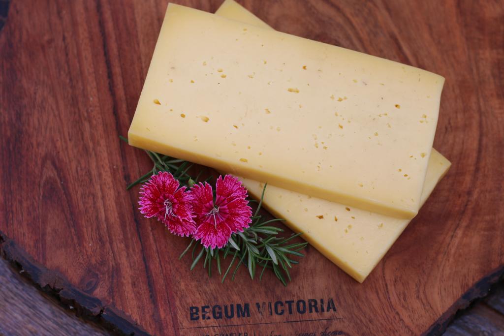 Havarti cheese | Made Using A2 Cow Milk - Begum Victoria - 200gm
