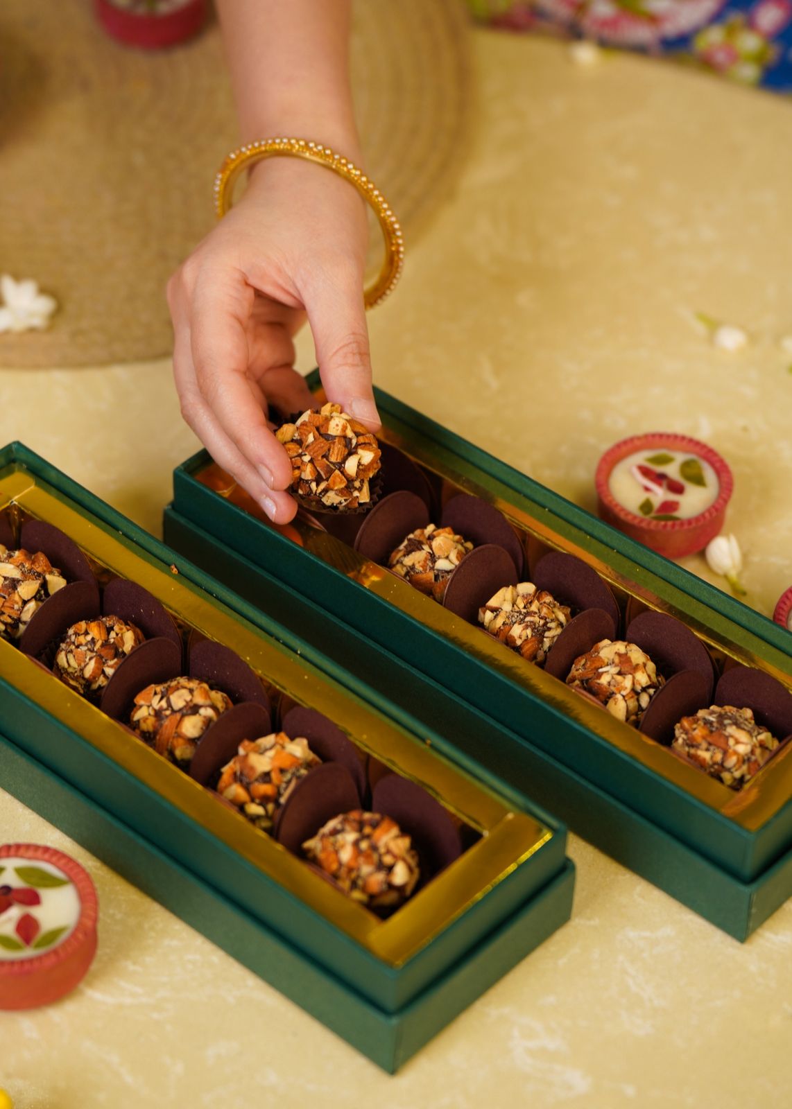 Chocolate Truffle Box | Triple Layer Truffle Balls (Made With Whole Ingredients) – Handmade – Plant Based – Vegan, Gluten Free, Keto Friendly &amp; Sugar Free – 5pcs