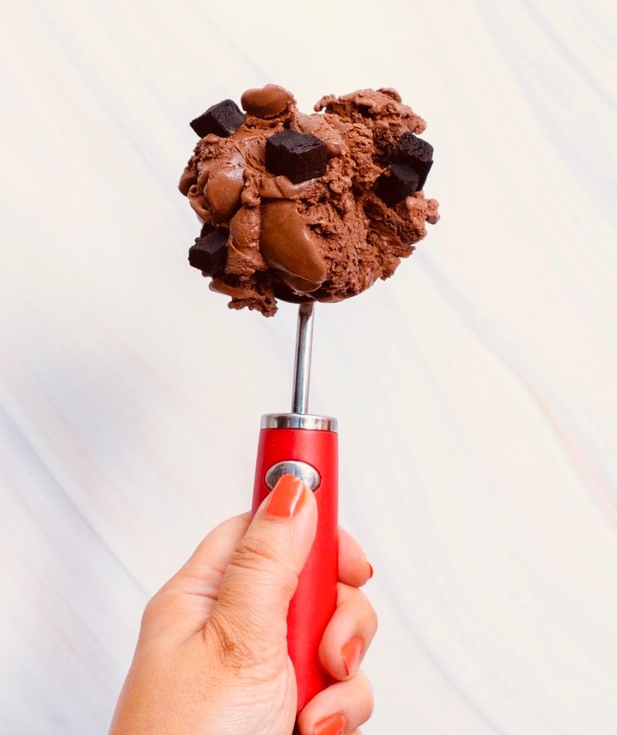 Ice Cream| Chocolate Brownie Ice Cream(Rich, fudgy, velvety) -Handmade Brownie - No Artificial Flavours or Colours - Miri Kiri – 250gm