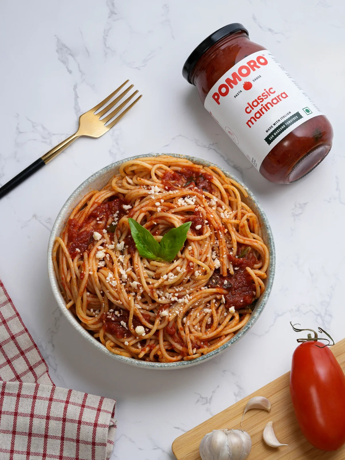 Pasta Sauce | Classic Marinara (San Marzano Tomatoes)- Made With Italian &amp; Extra Virgin Olive Oil – Vegan-No Added Sugar, No Added Preservatives – Pomoro– 390gm