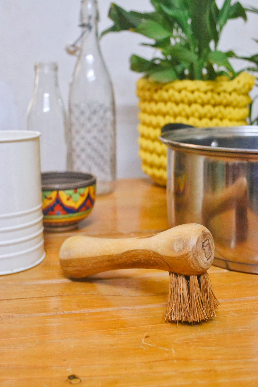 Coconut Fiber – Kitchen Bone Brush – Almitra – 1Pc.