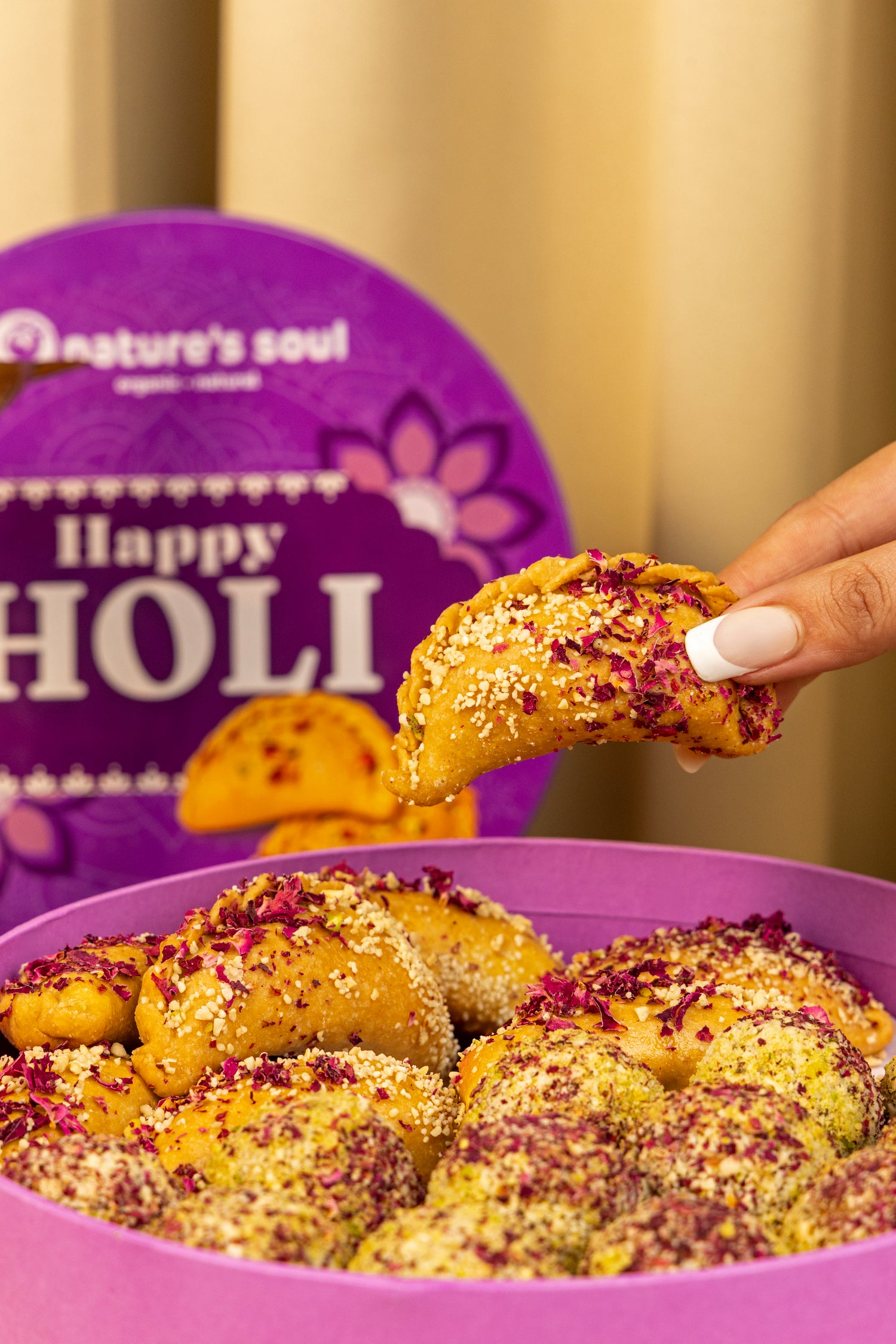 Natkhat Ladoo Holi Box - Vegan, Gluten Free &amp; Refined Sugar Free - Mix of 8 Pieces of Baked Gujiya &amp; 12 to 15 Laddoos