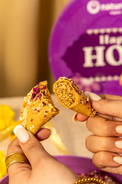 Natkhat Ladoo Holi Box - Vegan, Gluten Free &amp; Refined Sugar Free - Mix of 8 Pieces of Baked Gujiya &amp; 12 to 15 Laddoos