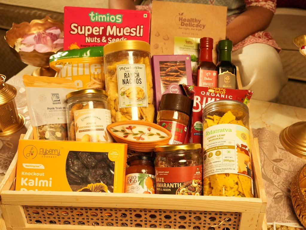Shahi Tokri - Royal Celebration of Flavours - Hamper of 16 Products