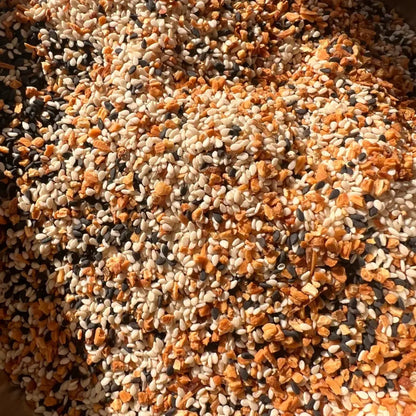Seasoning | Everything Bagel Seasoning - Sprinkle On Salads, Toast, Pizza, Or Soups For Instant Flavour Boost - Freshly Roasted - No Added Artificial Color &amp;amp; No Added Preservatives - Salt Vault - 100gm