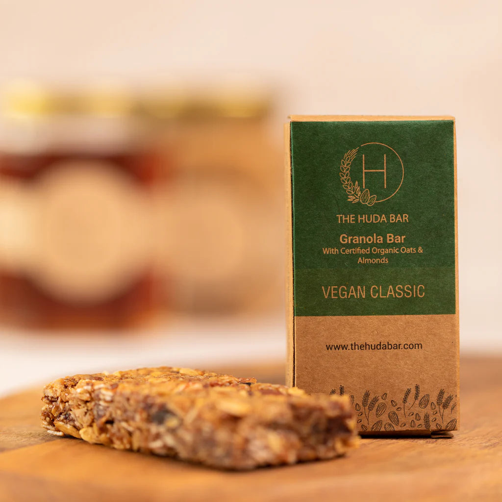 Bar | Vegan Classic - Granola Bar (With Certified Organic Oats &amp; Almonds) - Vegan, Gluten Free &amp; No Added Additives - The Huda Bar - 45gm