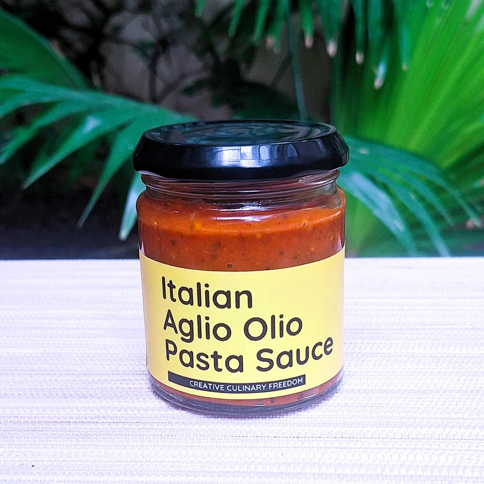 Sauce | Italian Aglio Olio Pasta Sauce - Made With Cold Pressed Olive Oil - Vegan, No Added Flavors, Colors, Thickener &amp; No Emulsifiers And Stabilisers – CHEF ZEHN – 200gm