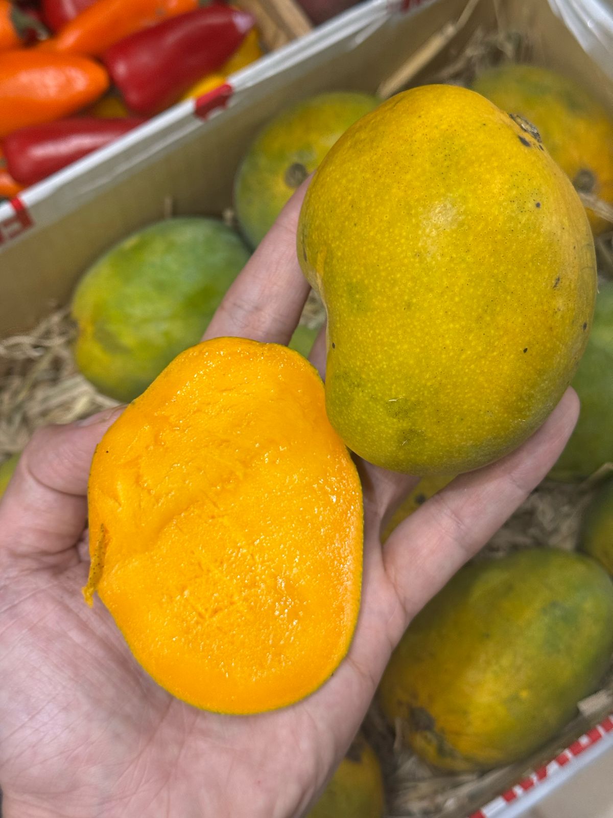 Mango | Kalapadi Mango (Kerala) - Organically Grown - Carbide Free &amp; Naturally Ripened