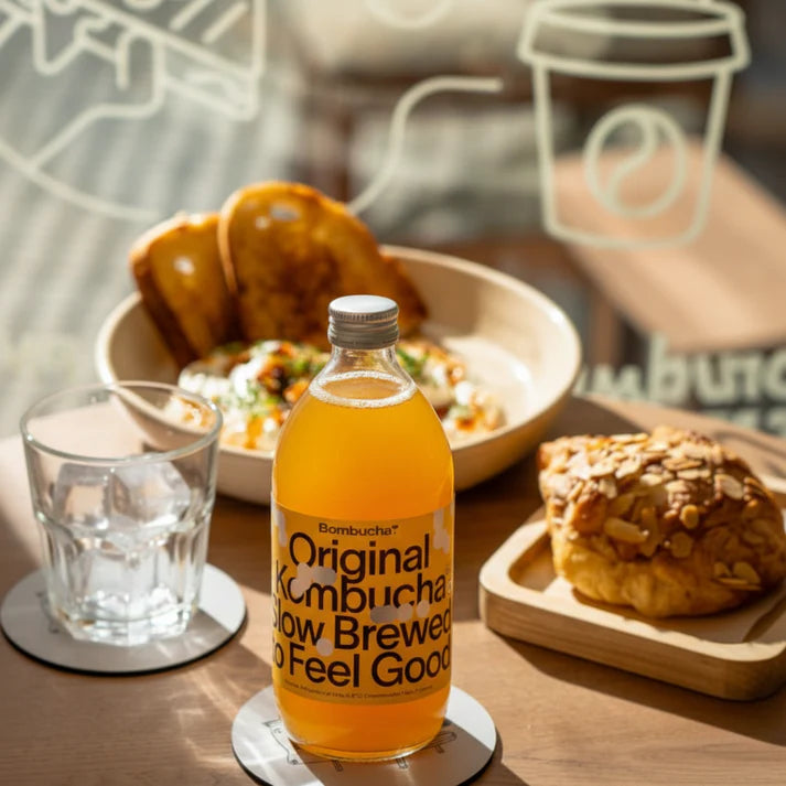 Kombucha | Kombucha (Classic Original) - Naturally Fermented - Raw &amp; Unpasteurised - No Added Vinegar, Artificial Flavours Or No Preservatives - Bombucha – 500ml