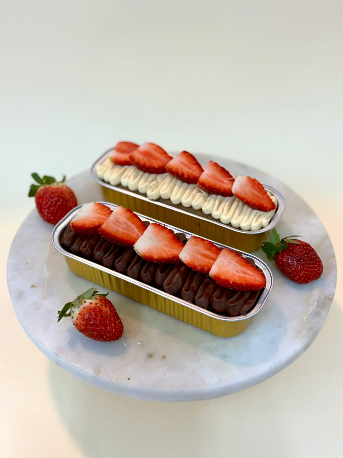 Mini Strawberry Vanilla Chunk Cake – Gluten Free &amp; No Added Refined Sugar – Nature&