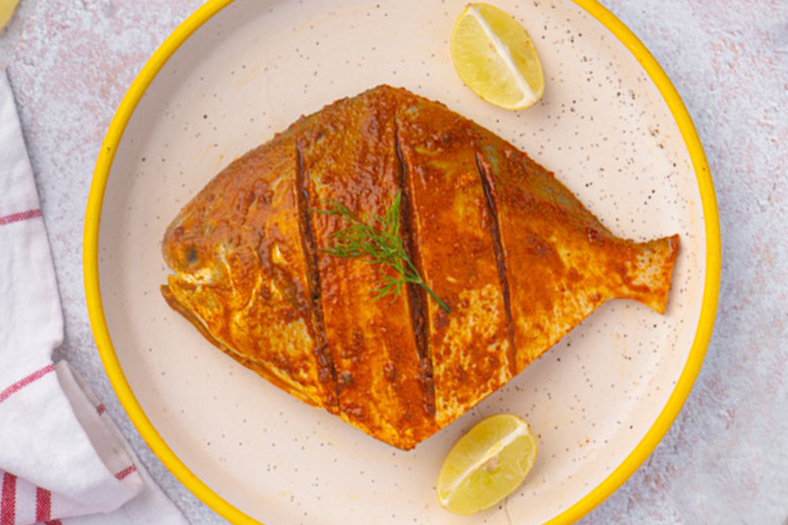 Fresh Pomfret | Medium - Amritsari Masala - Antibiotics And Hormone Free - Nature’s Soul – 200gm