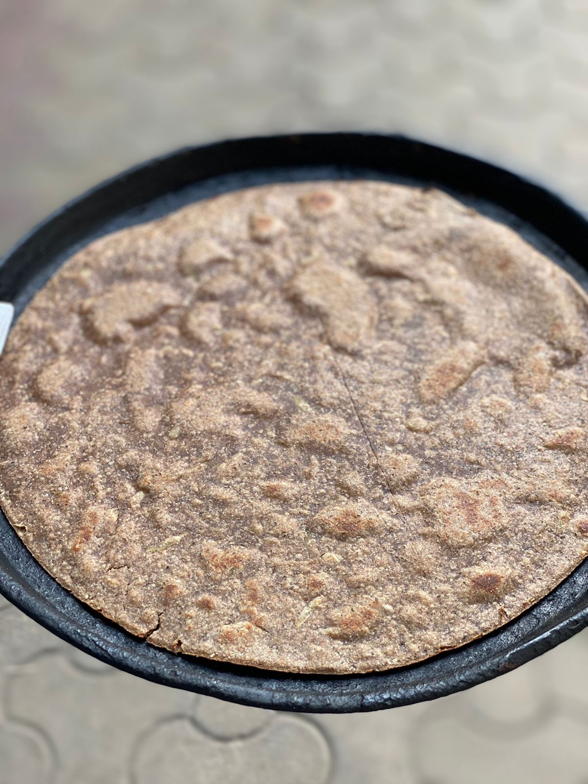 Quinoa Pizza Base - Fresh - Made from Organic Ingredients - Vegan &amp;amp; Gluten Free - 10 Inch