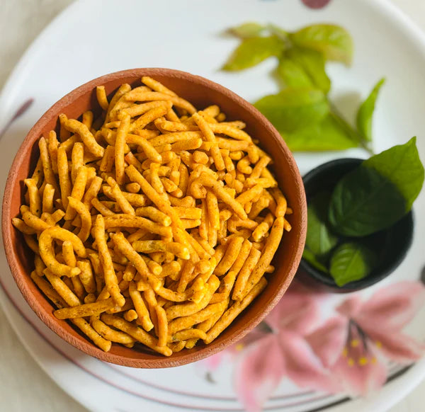 Ratlami Namkeen | Medium Spicy Taste - Organic - No Colour, No Soda &amp;amp; Preservatives Free - Matratva - 250gm