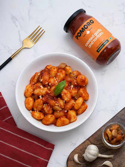 Pasta Sauce | Roasted Garlic And Tomato (San Marzano Tomatoes) - Made With Italian &amp; Extra Virgin Olive Oil – Vegan-No Added Sugar, No Added Preservatives – Pomoro– 390gm