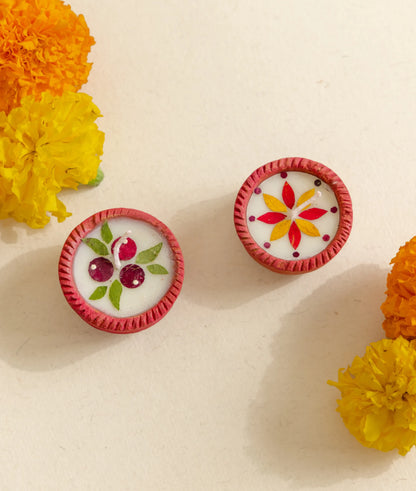 Diya | Summer Dance Diya - Handcrafted – Eco Friendly Soy Wax, No Chemical &amp; No Harmful Fumes – Nature’s Soul - Set of 2 (5 × 5 × 2.5 cm)