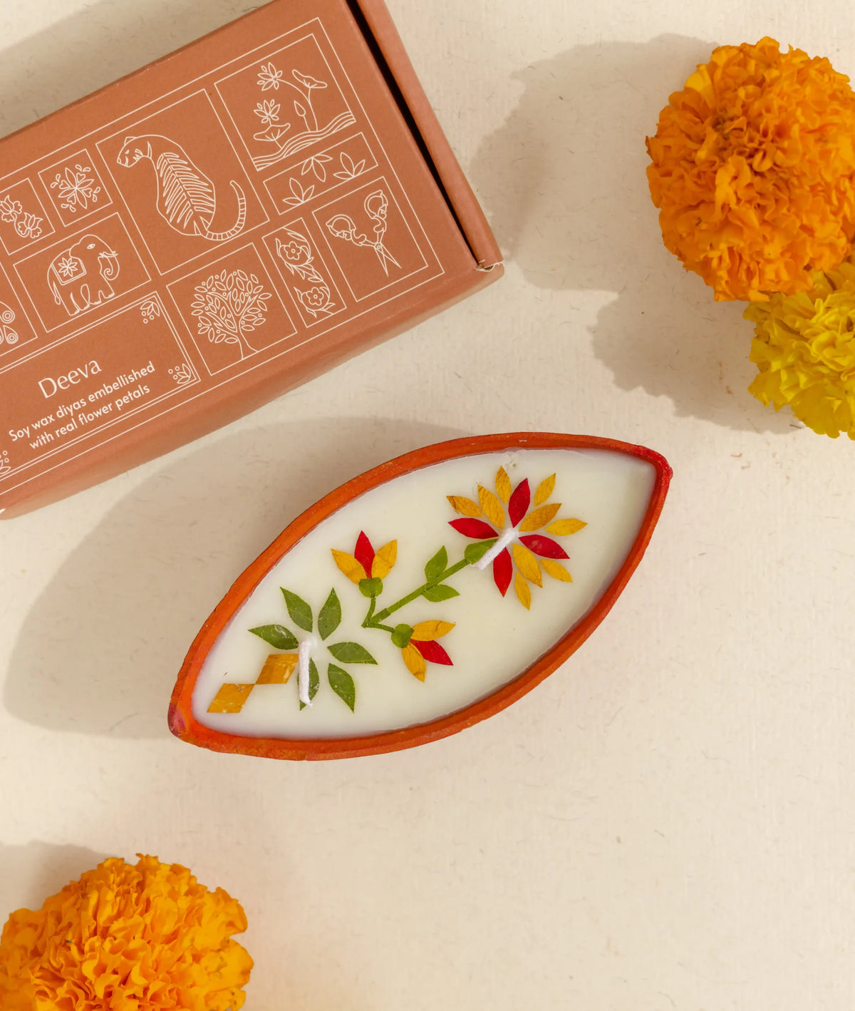 Diya | Summer Dance Big Boat Diya - Handcrafted – Eco Friendly Soy Wax, No Chemical &amp; No Harmful Fumes – Nature’s Soul - (6.7 × 12.7 × 3.2 cm)