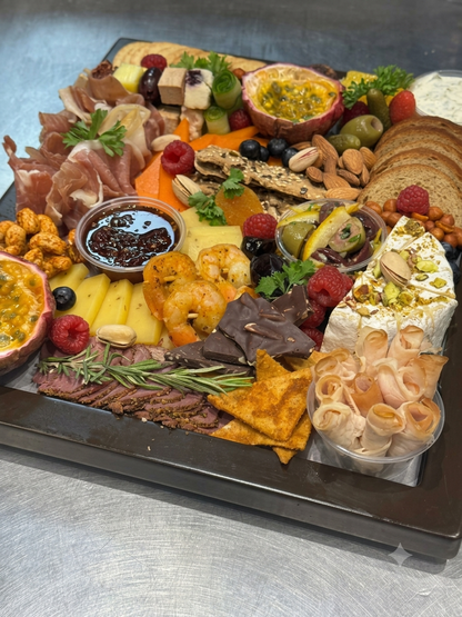 The Grazing Sage Gourmet Charcuterie Board- Luxury Artisanal Charcuterie &amp; Gourmet Gift Platter - No emulsifiers, Stabilisers, Nitrates &amp; No preservatives - Natural Ingredients