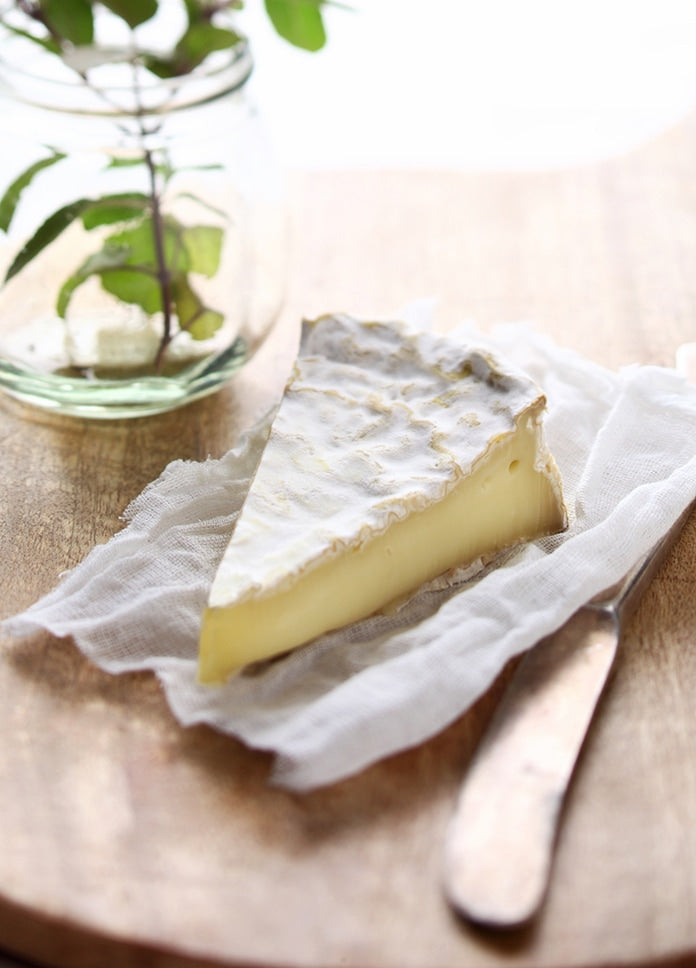 Artisanal Brie Cheese - The Spotted Cow Fromagerie – 200gm