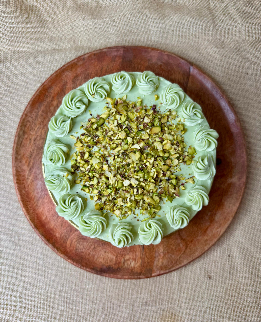 Cake | Pistachio Buttercream Cake - Vegan, Gluten Free &amp; Refined Sugar Free - Nature&