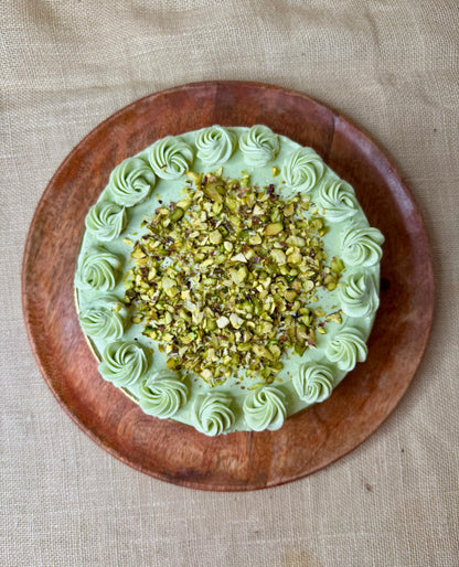 Cake | Pistachio Buttercream Cake - Vegan, Gluten Free &amp; Refined Sugar Free - Nature&