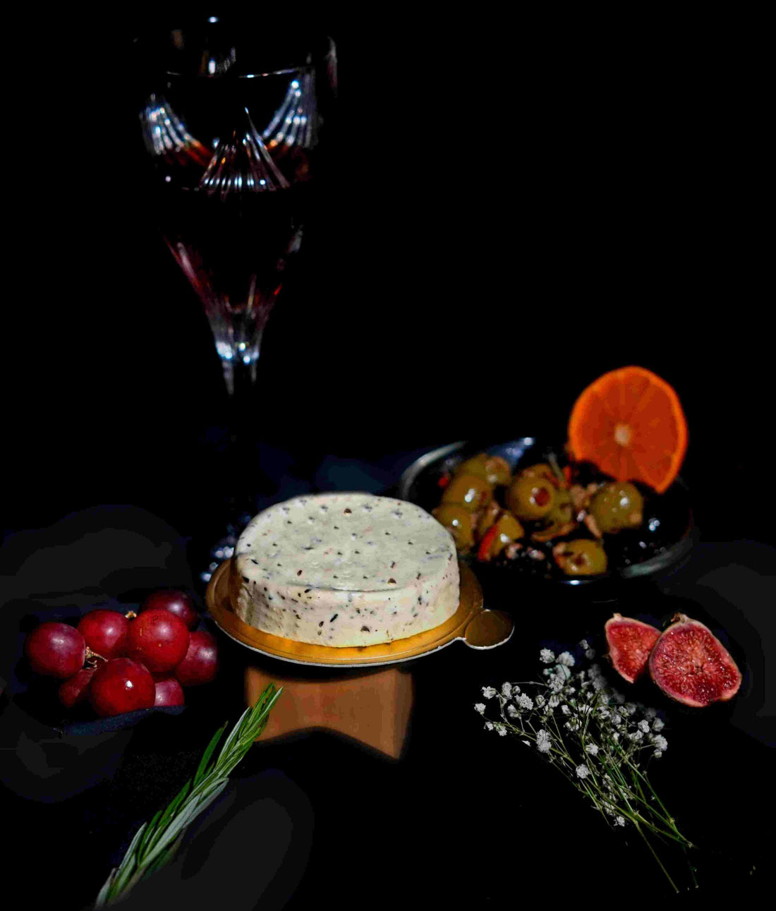 Fresh Cheese | Garlic and Herbs Cream Cheese - Made from A2 Milk - Handcrafted, No Added Sugar & Oil - Gluten Free & Keto Friendly - Nature&