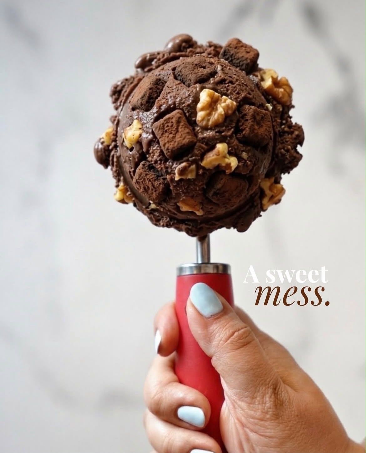 Ice Cream| Chocolate Walnut Brownie Ice Cream - No Preservatives , No Artificial Flavours or Colours - Miri Kiri – 250gm